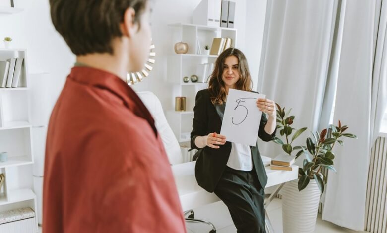 users discussing phone number